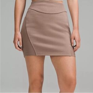 Lululemon scuba HR mini skirt NWOT